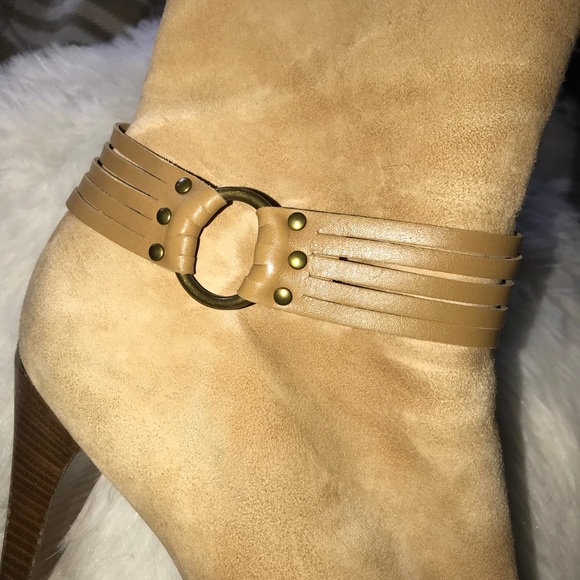Butter soft suede booties - Picture 6 of 7